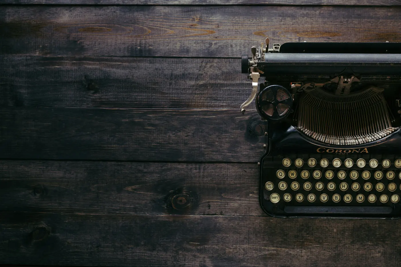 Vintage typewriter — The Loading Dock blog delivers no-fluff logistics insights on warehousing, freight, and supply chain